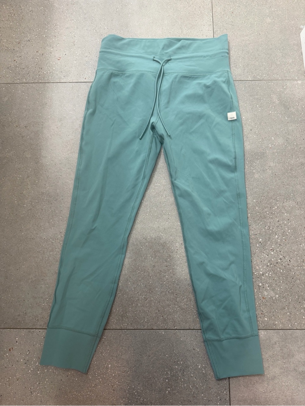 Vuori Daily Leggings 22” inseam